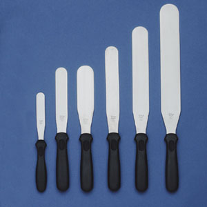 Icing spatulas - various