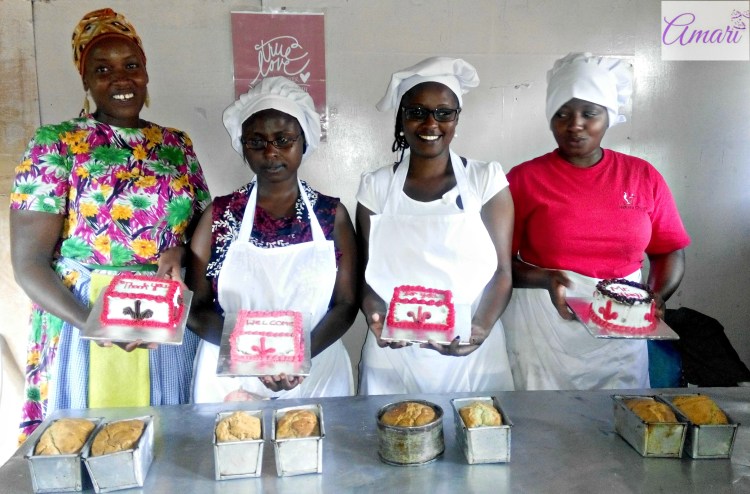 Feb Friday Cake Basic Class group photo