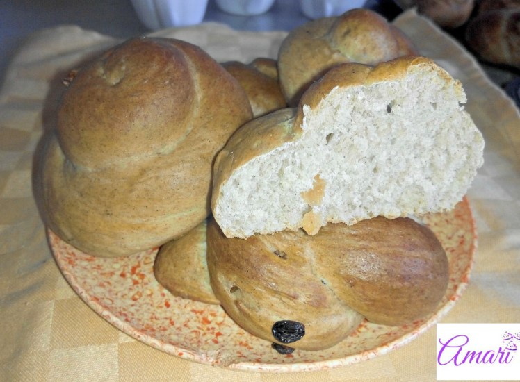 Healthy Brown Vanilla Scones with sultanas