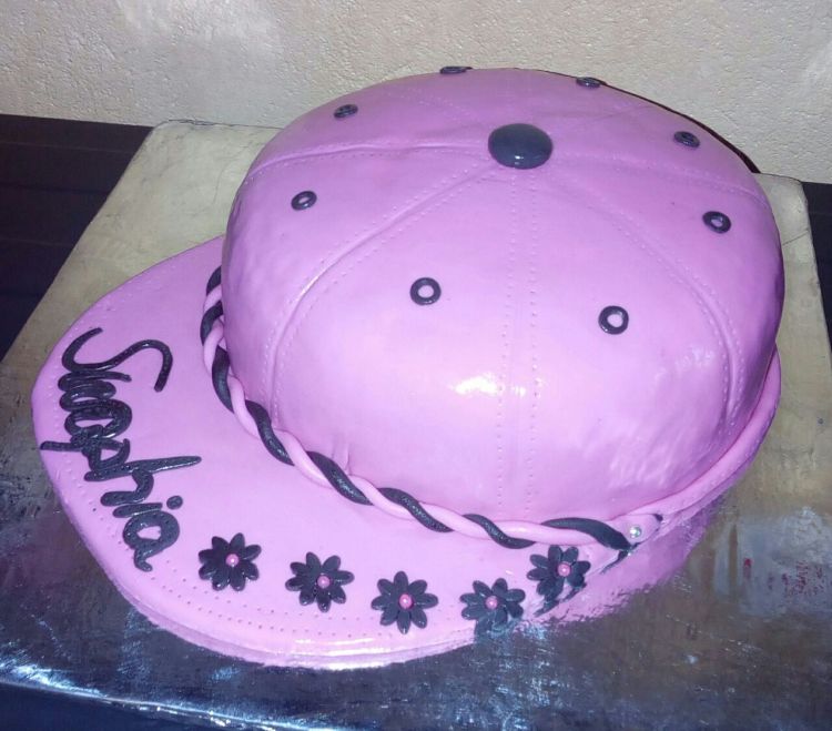 Cap Cake by Cate - Mos Bakes and Pastries